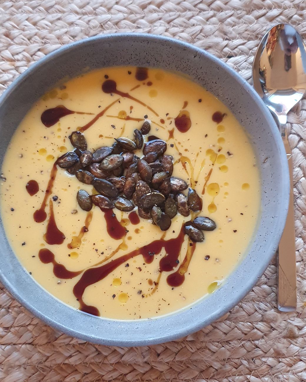 Cremige Butternut-Kürbis-Suppe