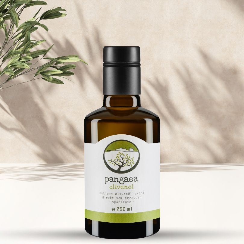 pangaea extra natives Olivenöl aus Griechenland, in 100ml dunkle Glasflasche mit speziellem Verschluss und Ausgießer